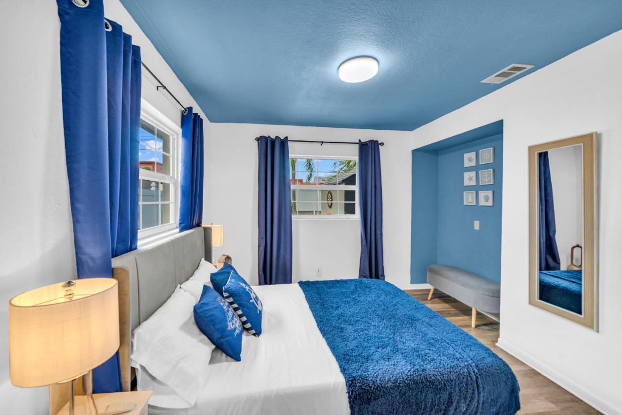 The Blue Villa - Luxury Clearwater By Bluebellaestate Largo Eksteriør bilde