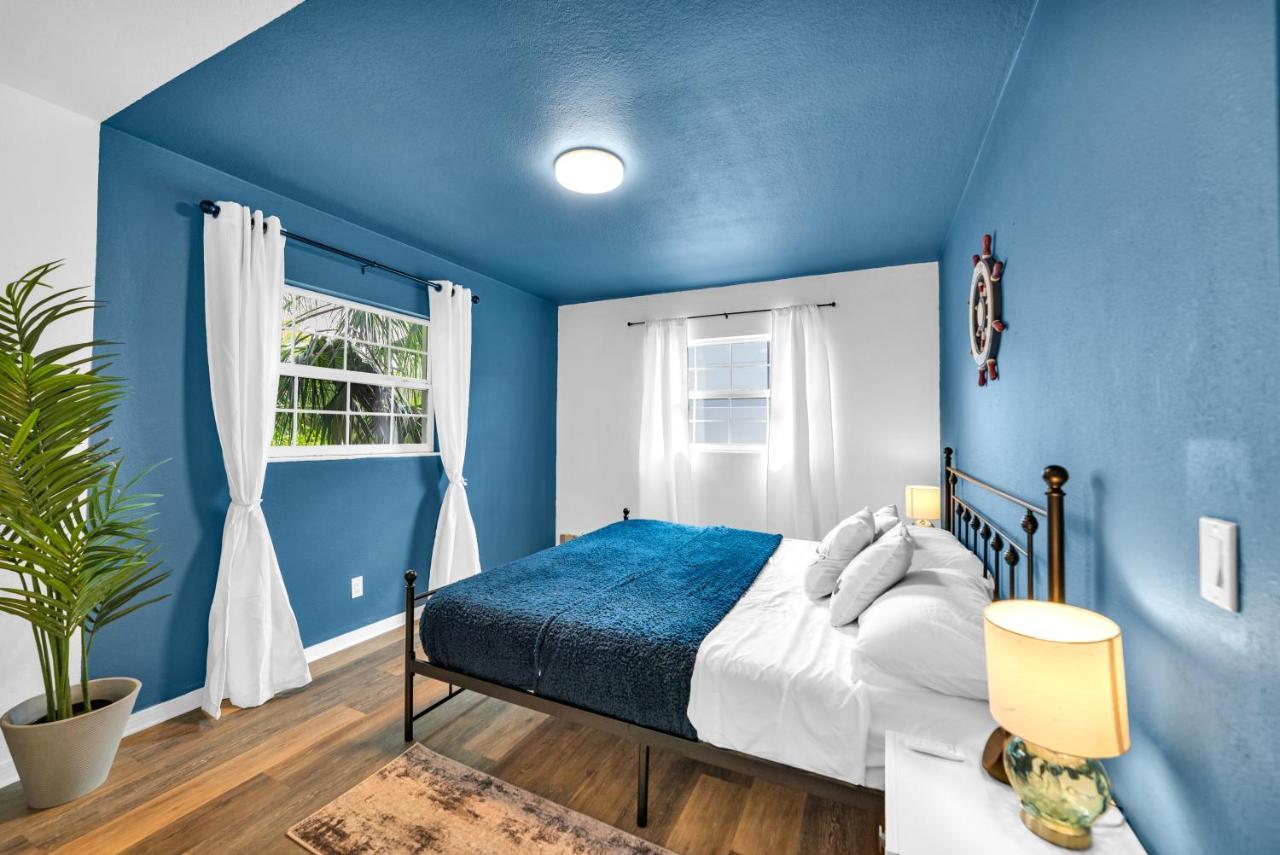The Blue Villa - Luxury Clearwater By Bluebellaestate Largo Eksteriør bilde